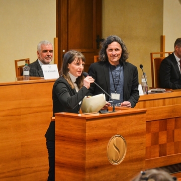 „Pestrost, jinakost, předsudky a strachy“ – Senátní konference řešila téma rasismu a lidských práv