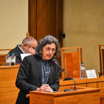 „Pestrost, jinakost, předsudky a strachy“ – Senátní konference řešila téma rasismu a lidských práv