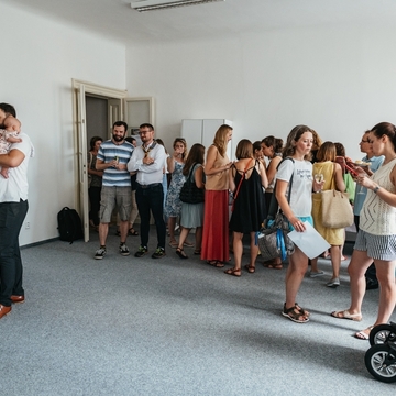 Evangelíci, skauti a Albatros společně otevřeli ukrajinskou knihovnu
